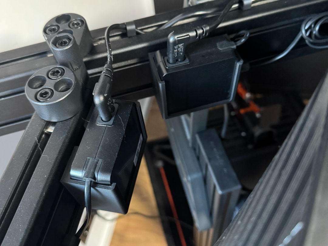 Samsung Odyssey G5 Netzteilhalterung