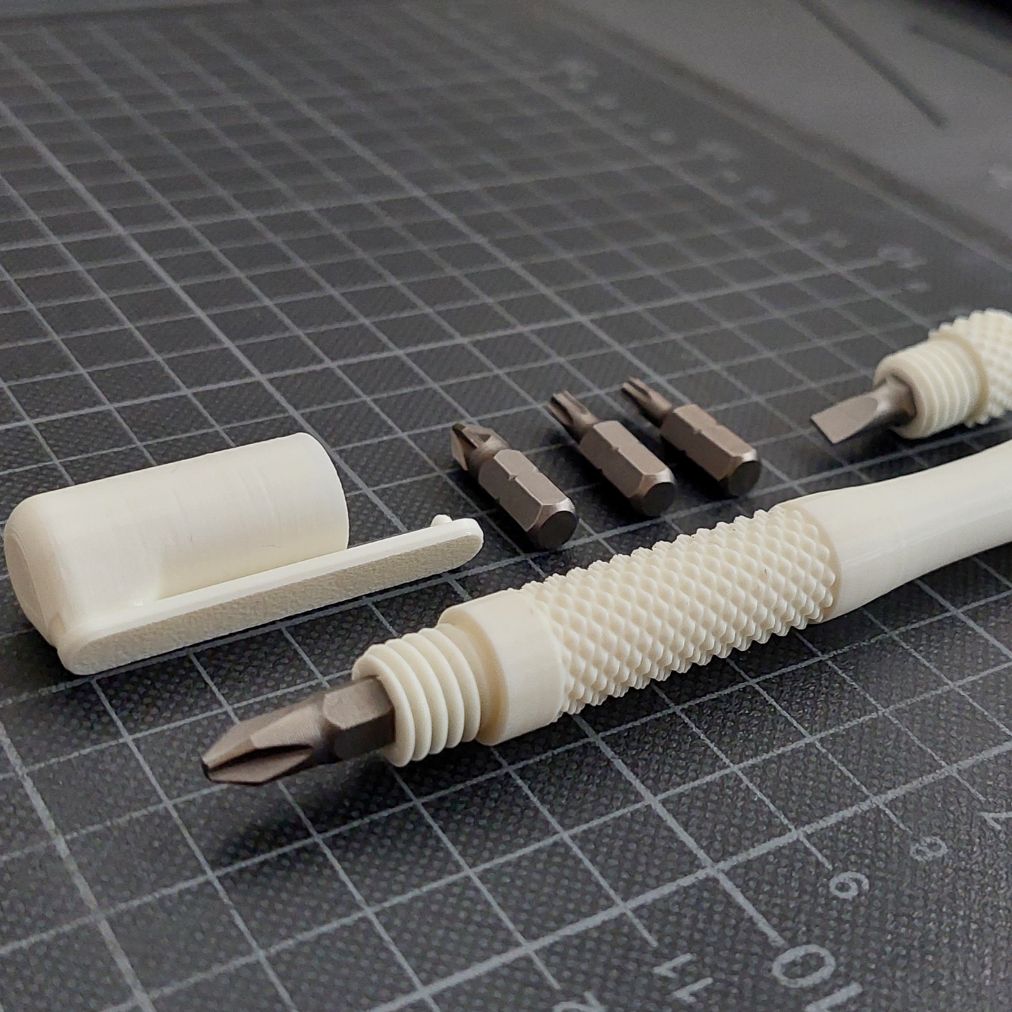 Pencil Style Bit Driver - Remix (more knurling)