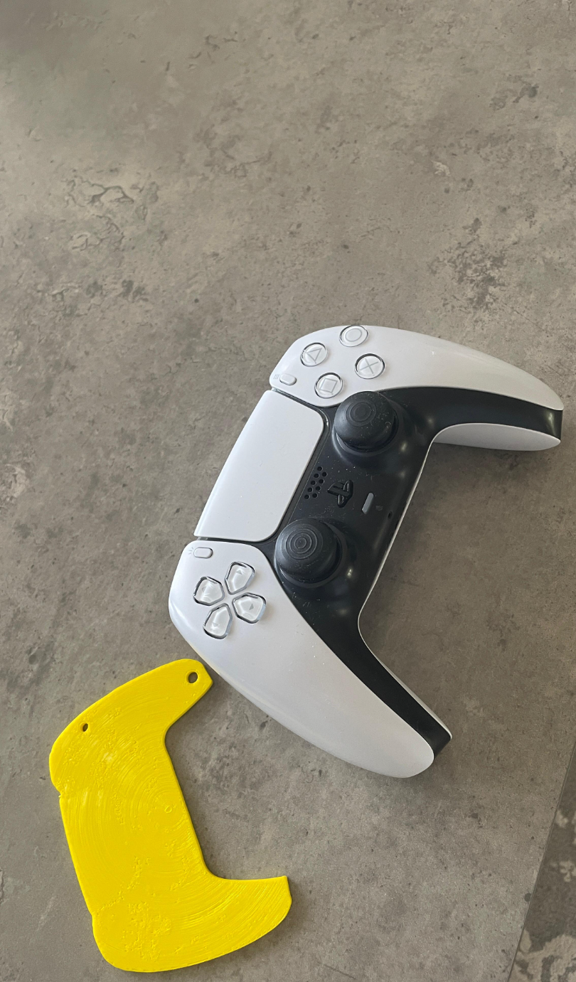 PlayStation5 keychain AMS