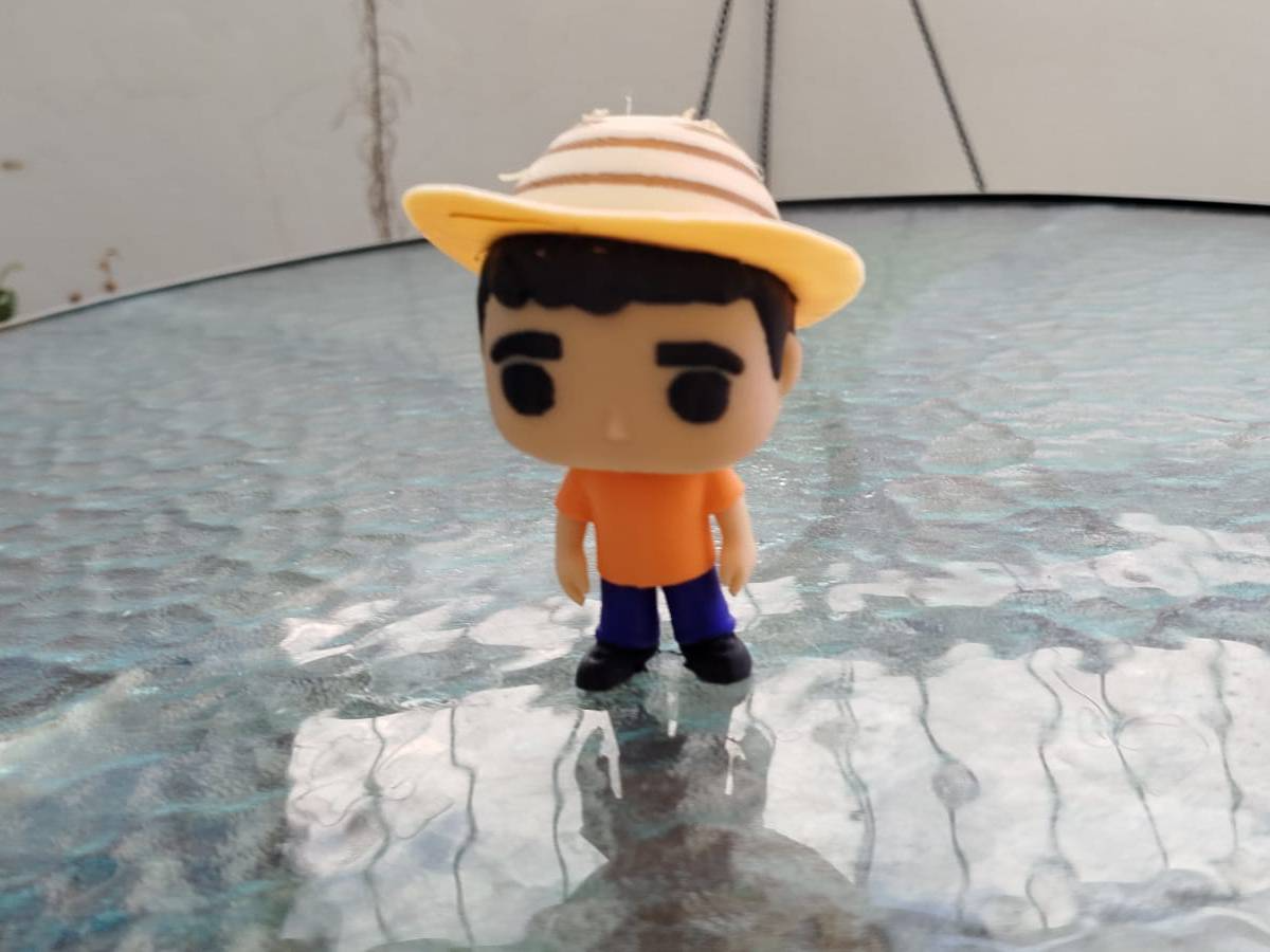 Pop doll - colorful!