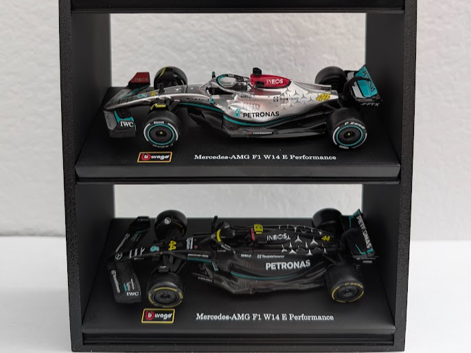 burago 1:43 F1 Die-cast Display Stand 3-2-1-car V2