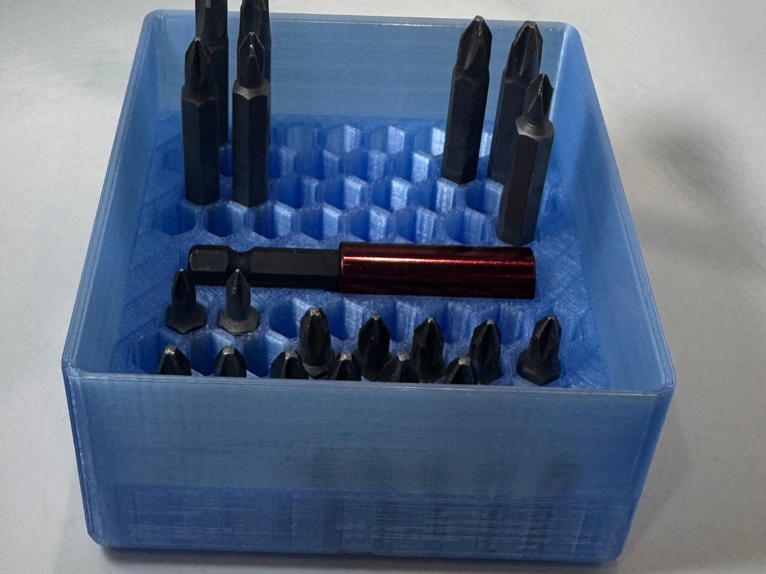 Gridfinity 2x2x6u holder for hex bits - stackable