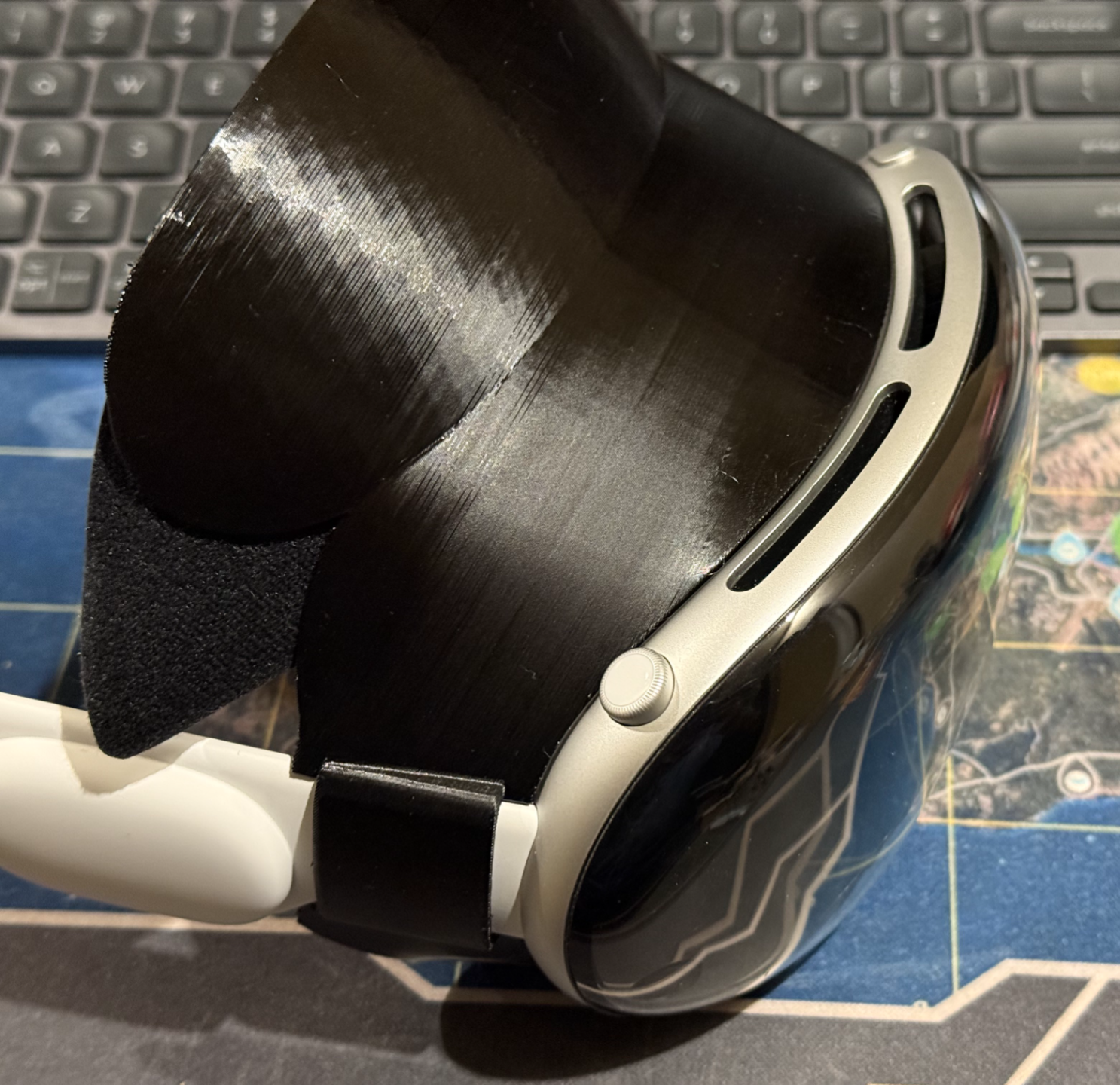 Apple Vision Pro head strap