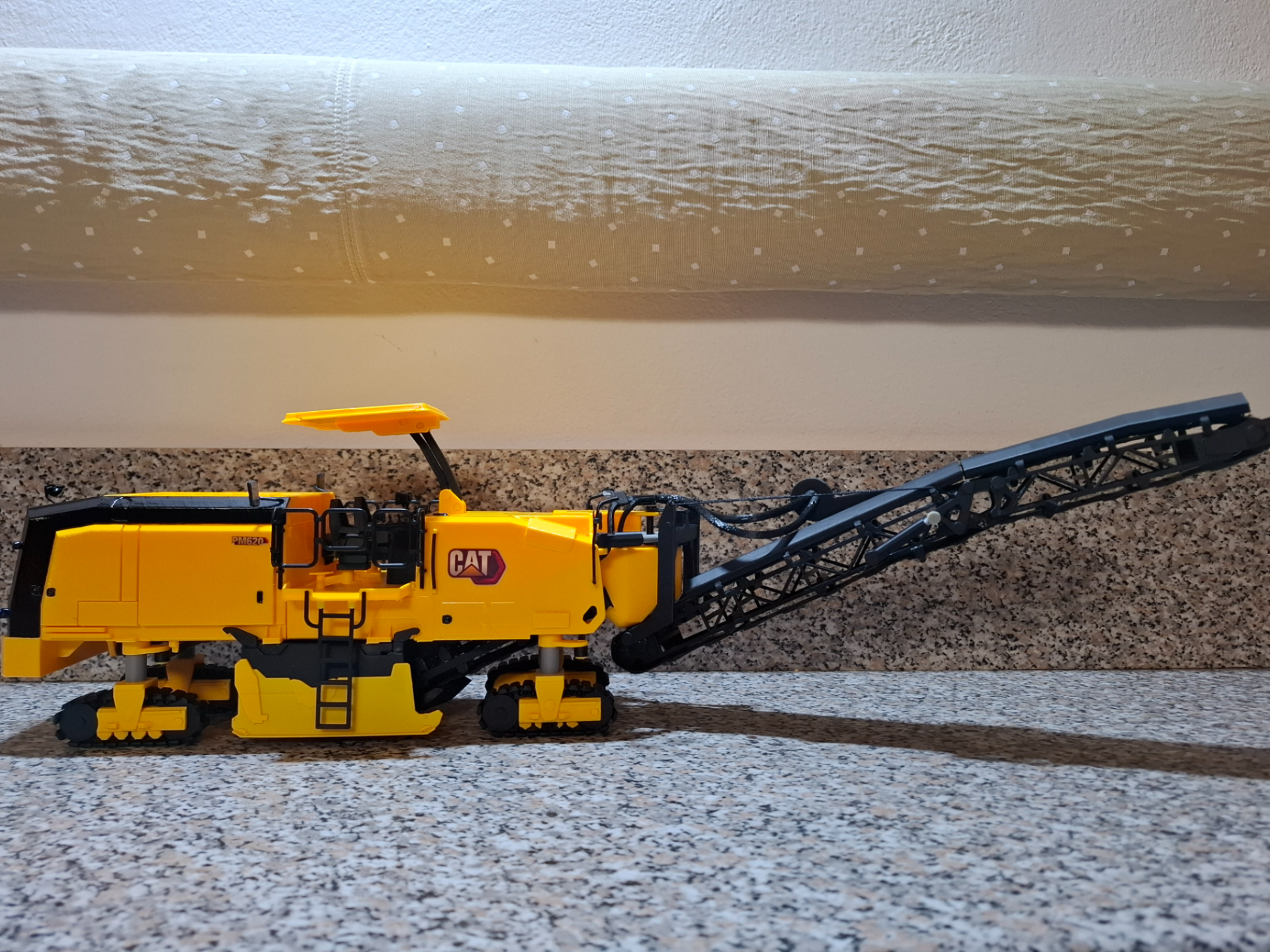 COLD MILLING MACHINE 1/24 SCALE