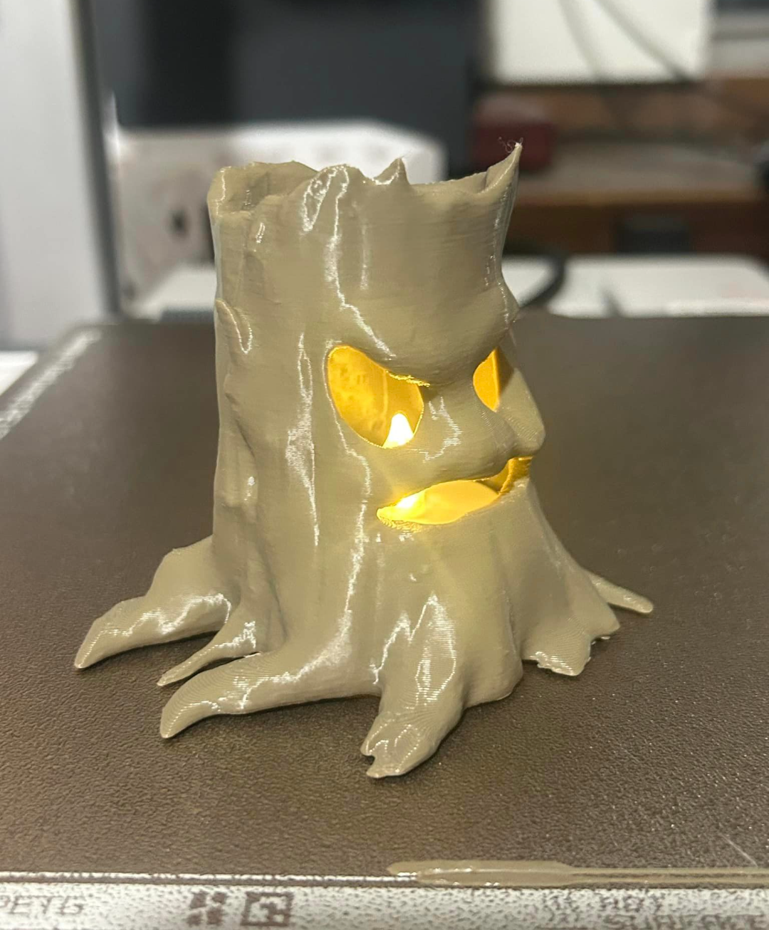 Spooky Tree Stump Tea Light Cover
