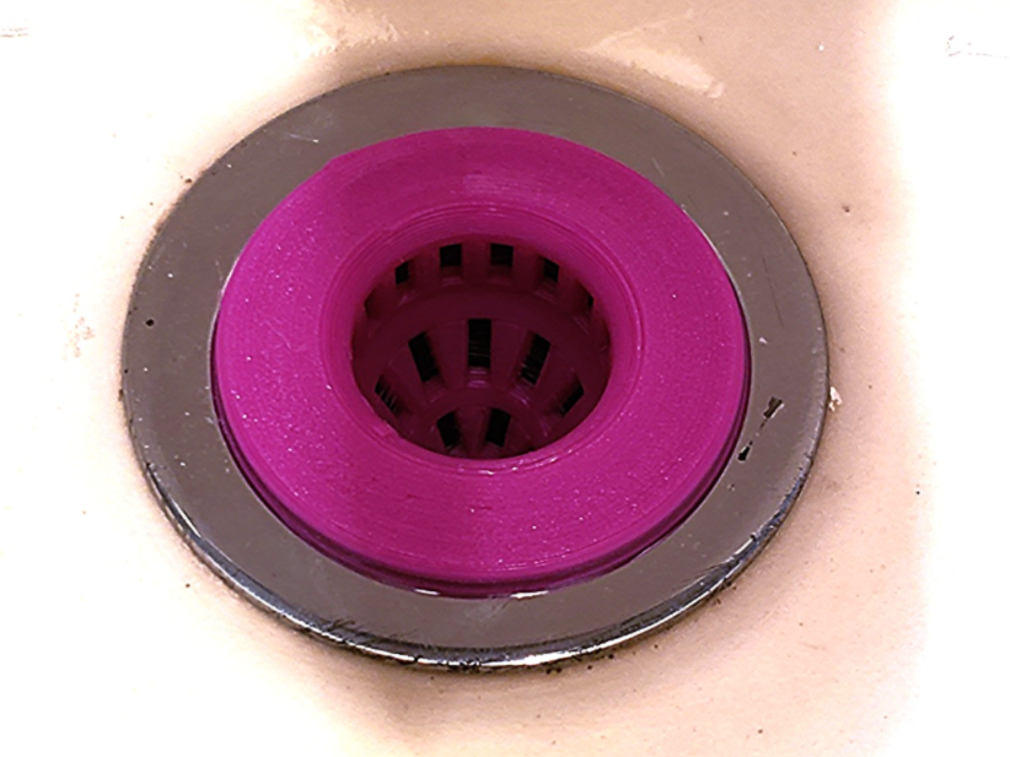 Bathroom Sink Drain Screen, No supports needed