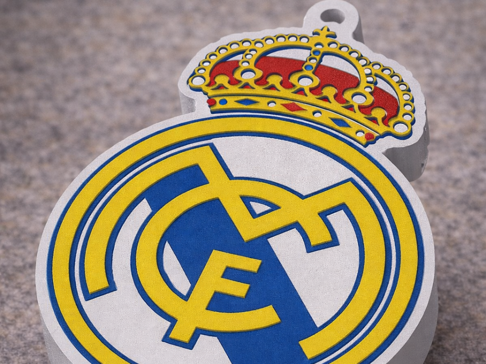 Abre latas destapador escudo llavero Real Madrid