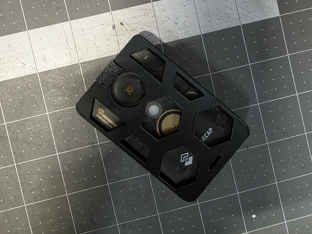 SenseCap T1000-E S25 ultra magsafe