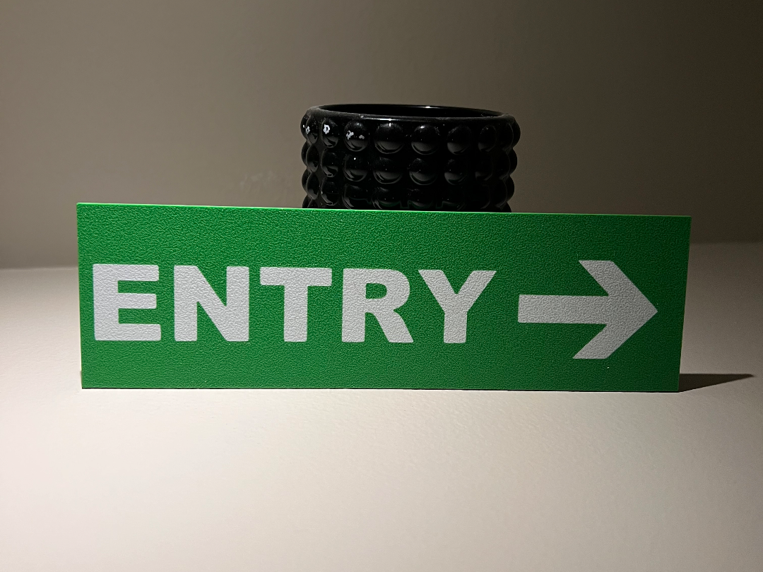 ENTRY / ENTRE PLATE