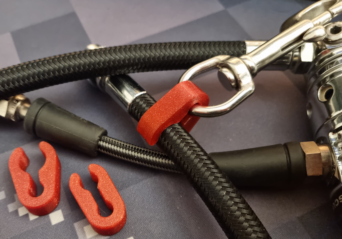 SCUBA diving bolt-snap hose holder