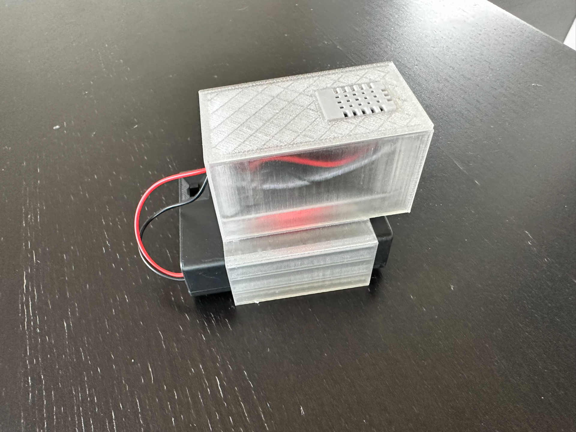 Gehäuse für ein ESP32 mit DHT22 Sensor & Batterie