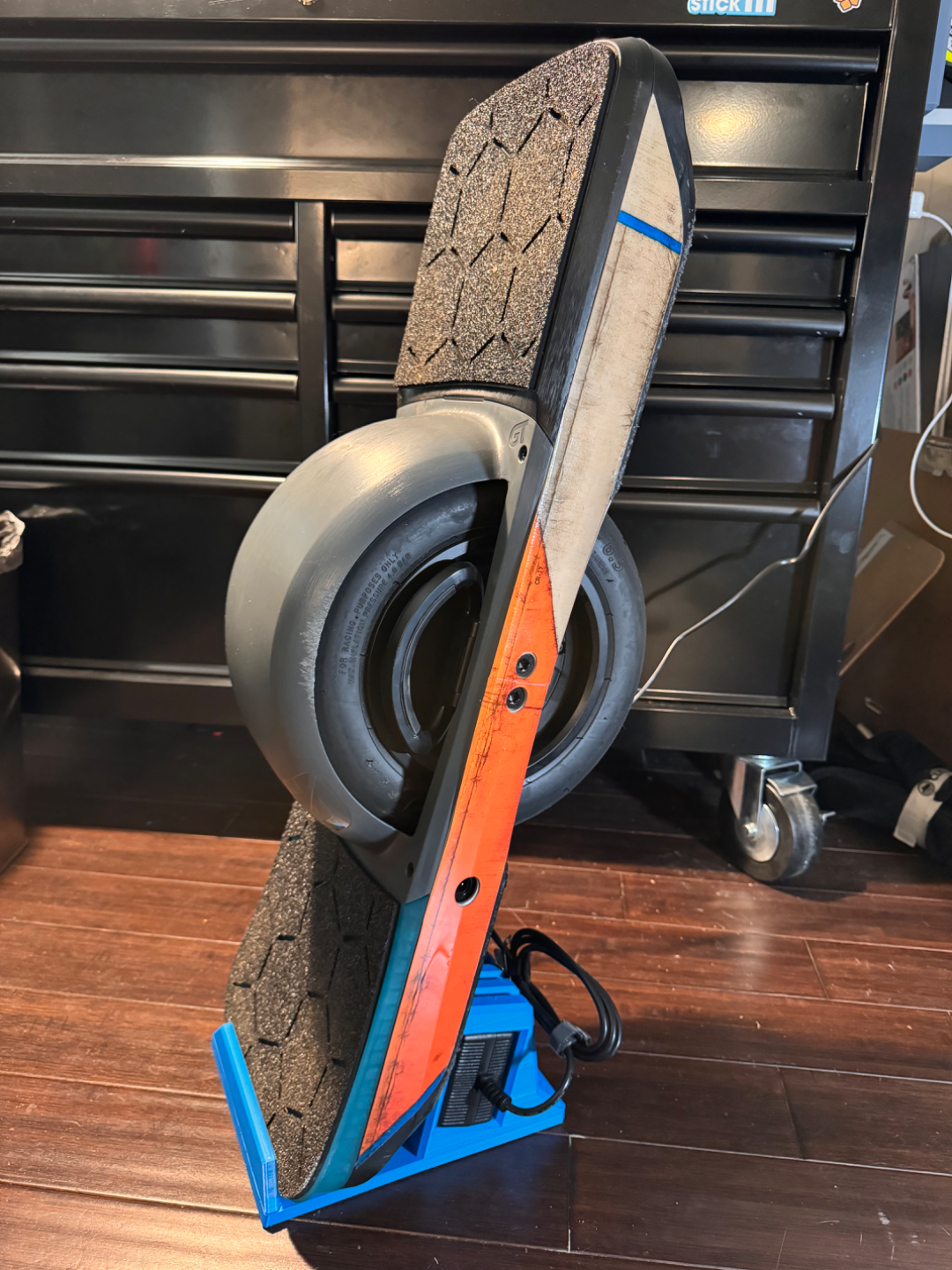 One Wheel GT Stand w/ Charger Holder