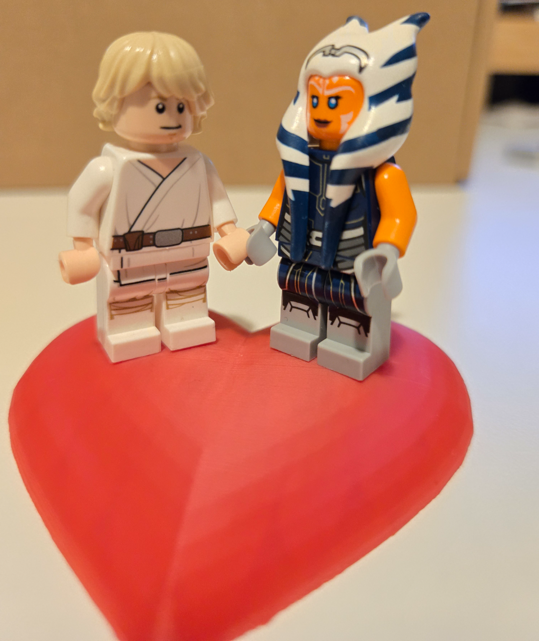 Valentines heart stand for brick minfigs