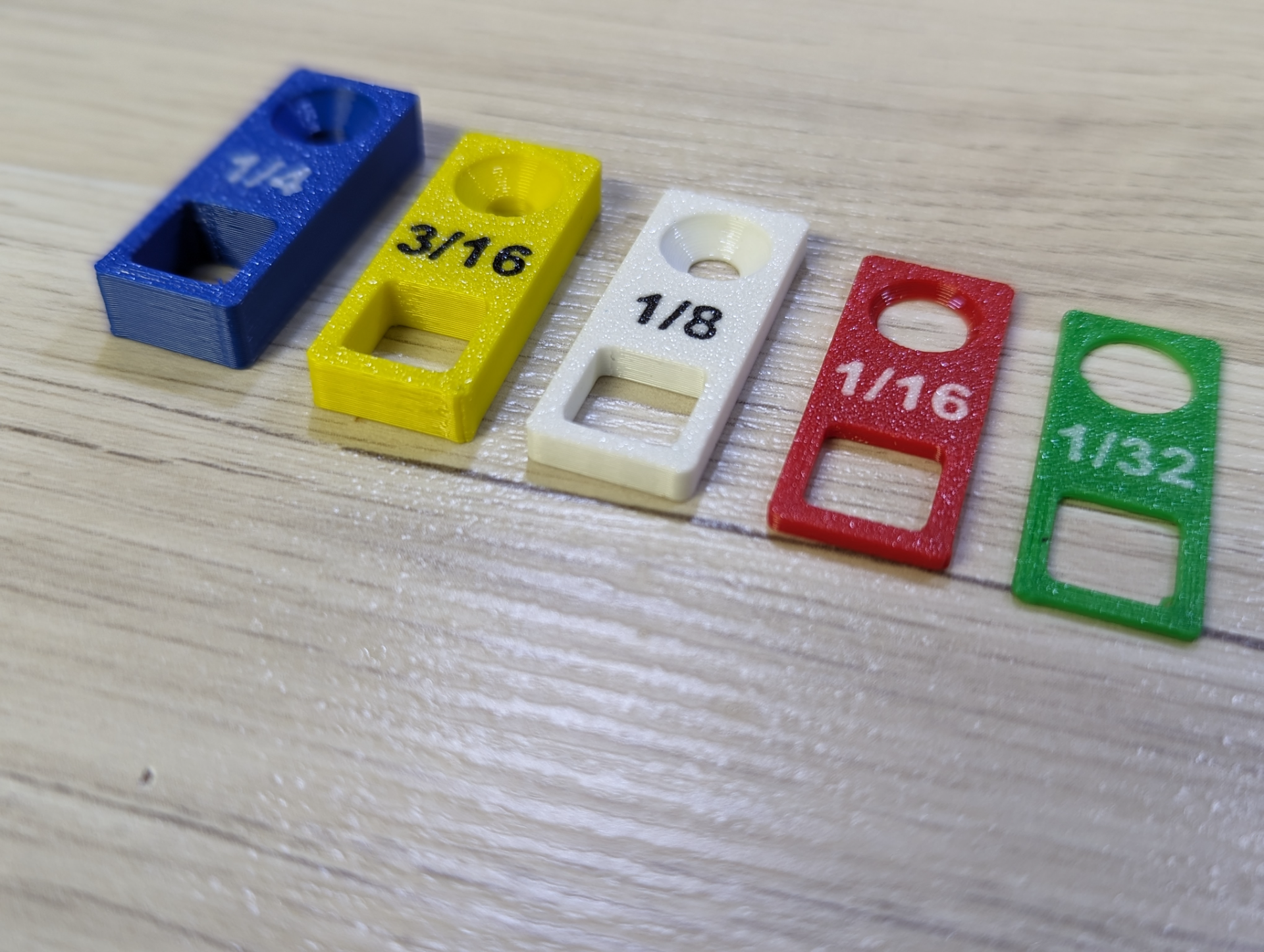 Shims ¹⁄₄, ³⁄₁₆, ¹⁄₈, ¹⁄₁₆, ¹⁄₃₂