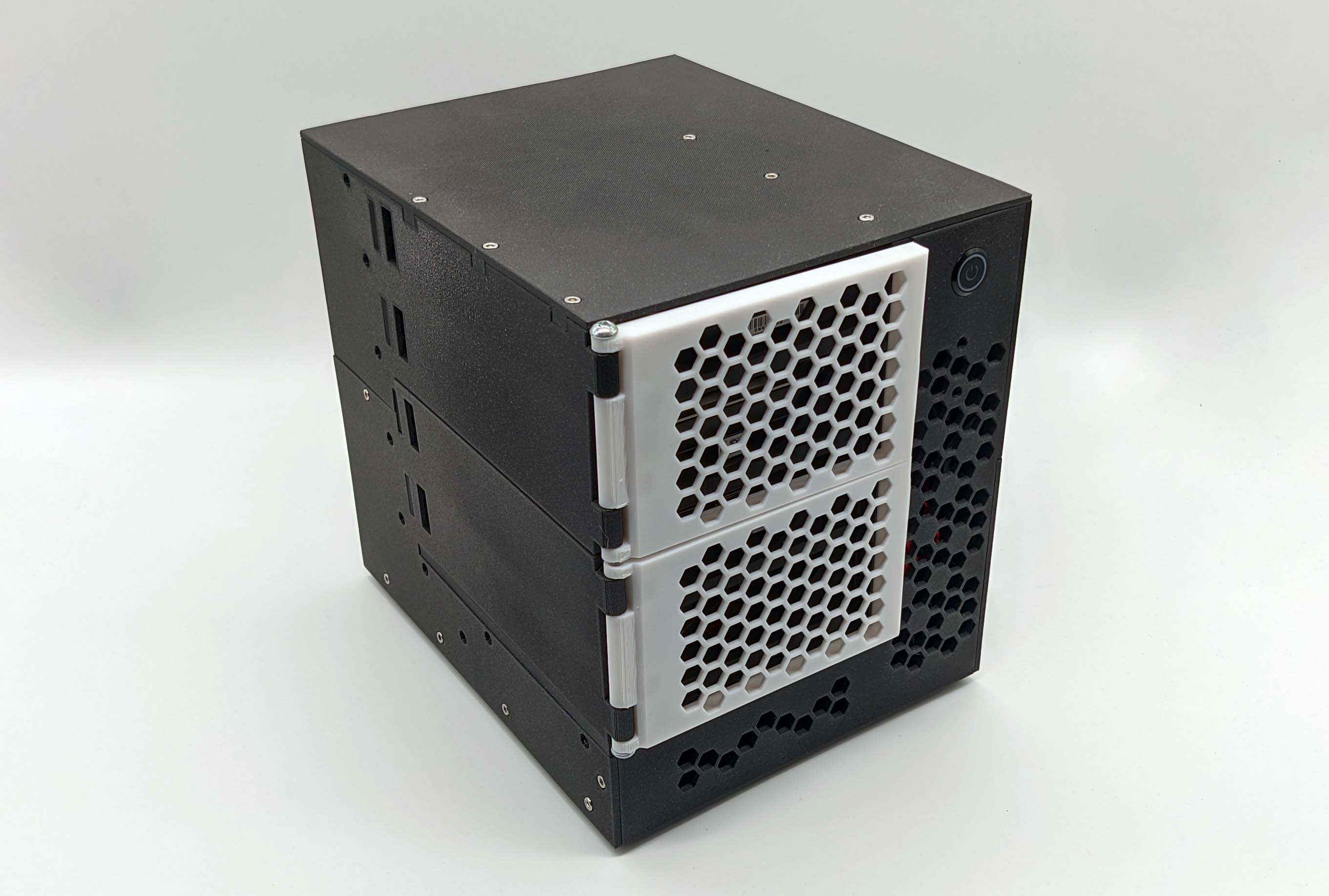 Network Storage - 4 Bay / 3.5" / ITX NAS