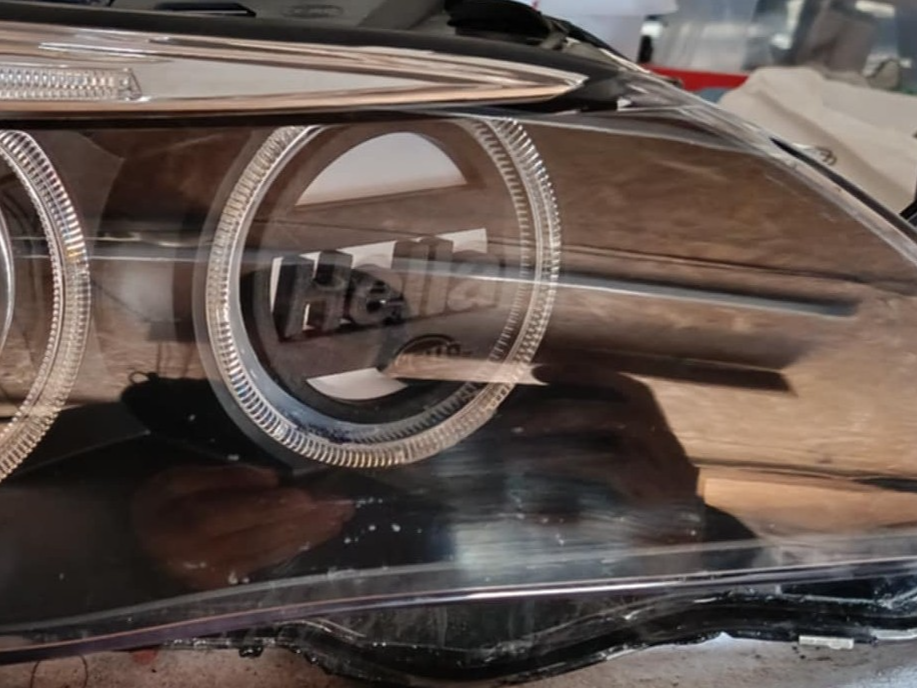 BMW E90 Hella adapter