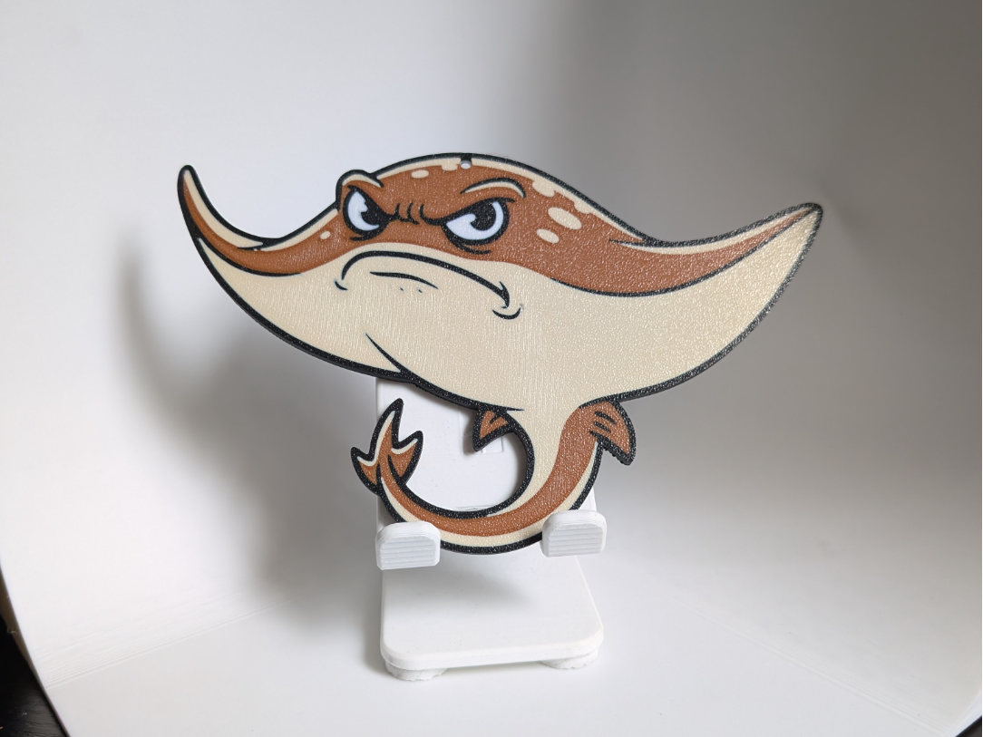 Grimmiger Cartoon Glatt Rochen