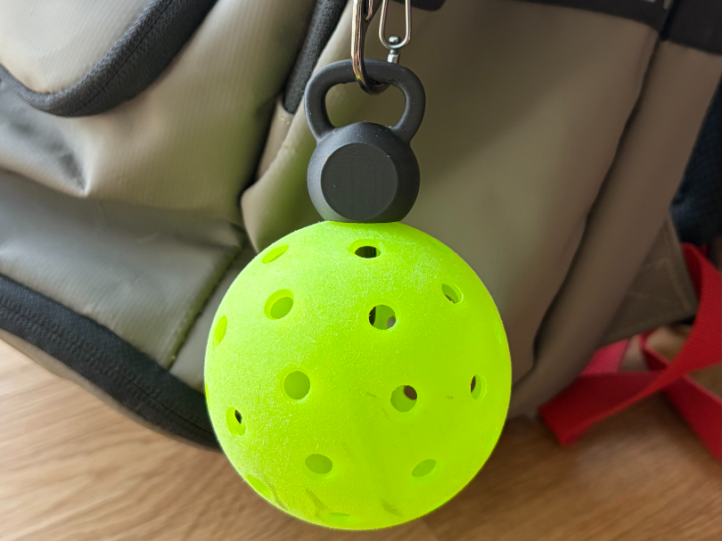 Pickleball Ball Holder - Kettlebell Bag Clip