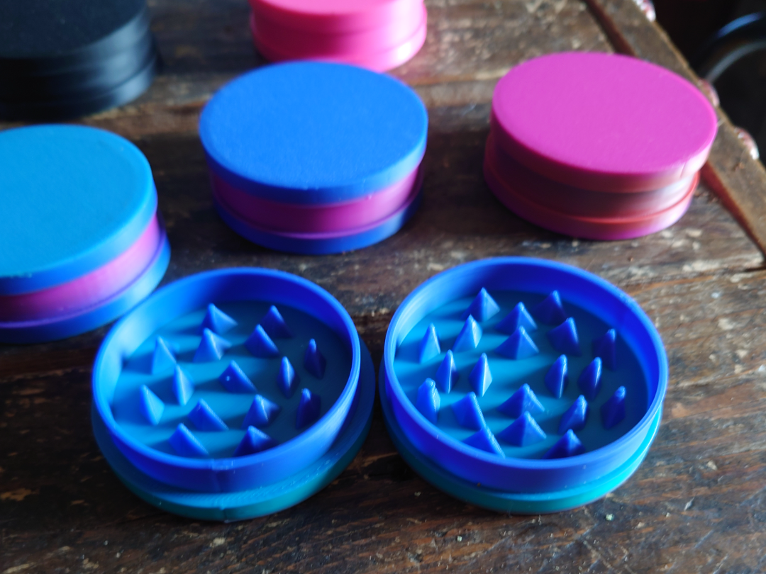 Herb grinder