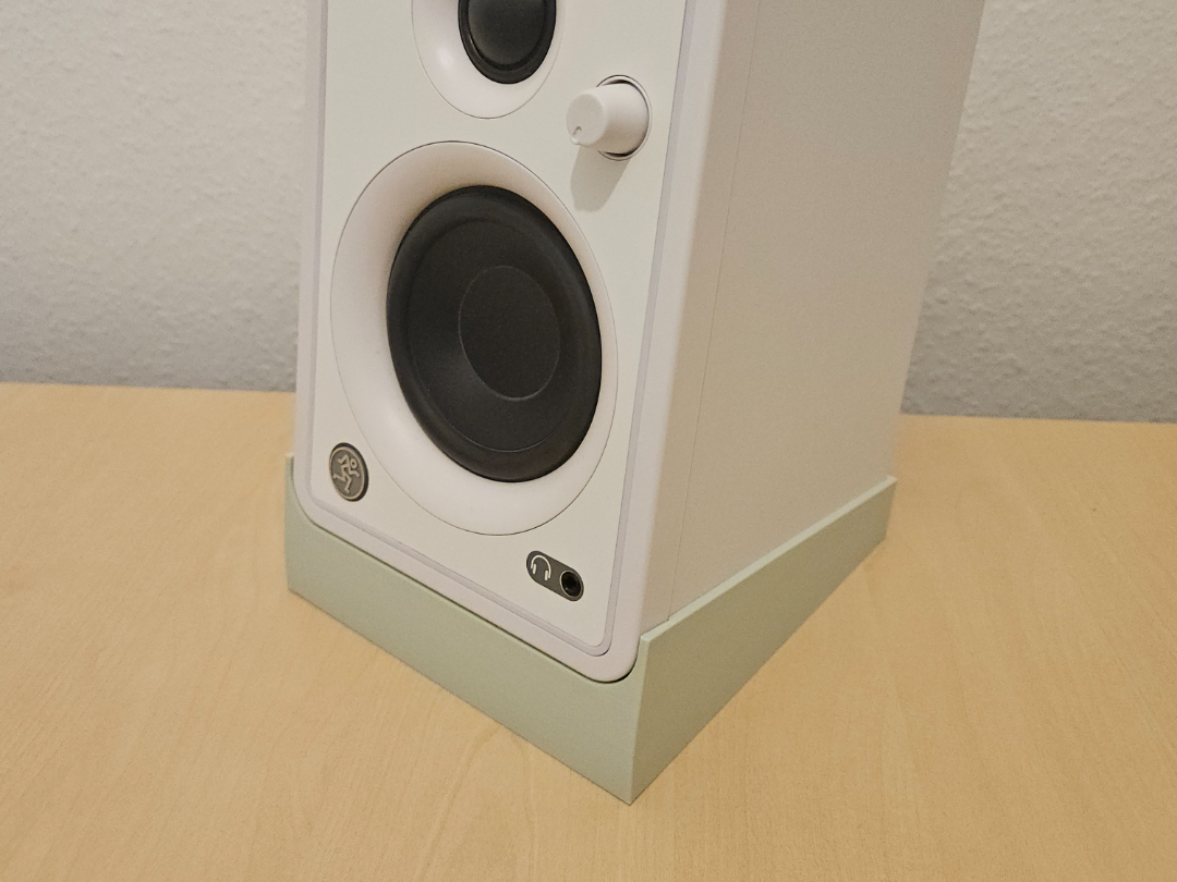 Mackie CR3-X Speaker Stand - 10° Angle