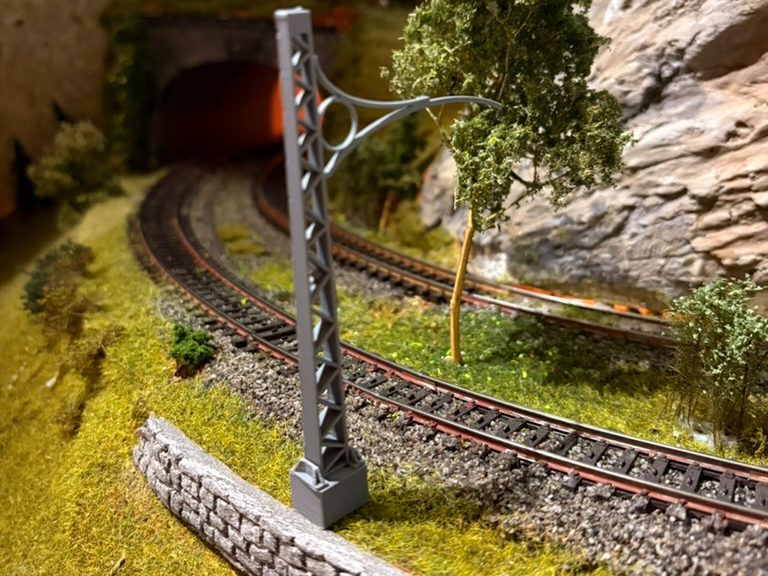 Fahrleitungsmast der LAG/Catenary Mast of the LAG