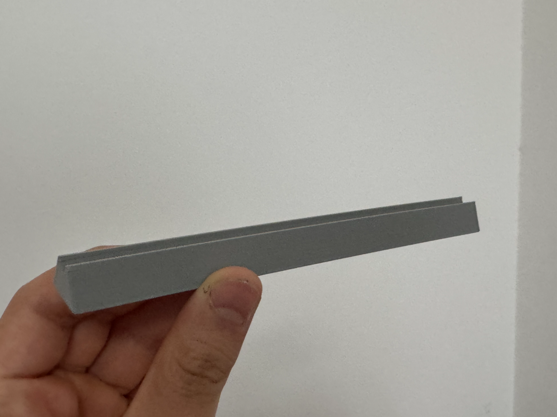 Simple Dell Laptop Stand for Improved Airflow