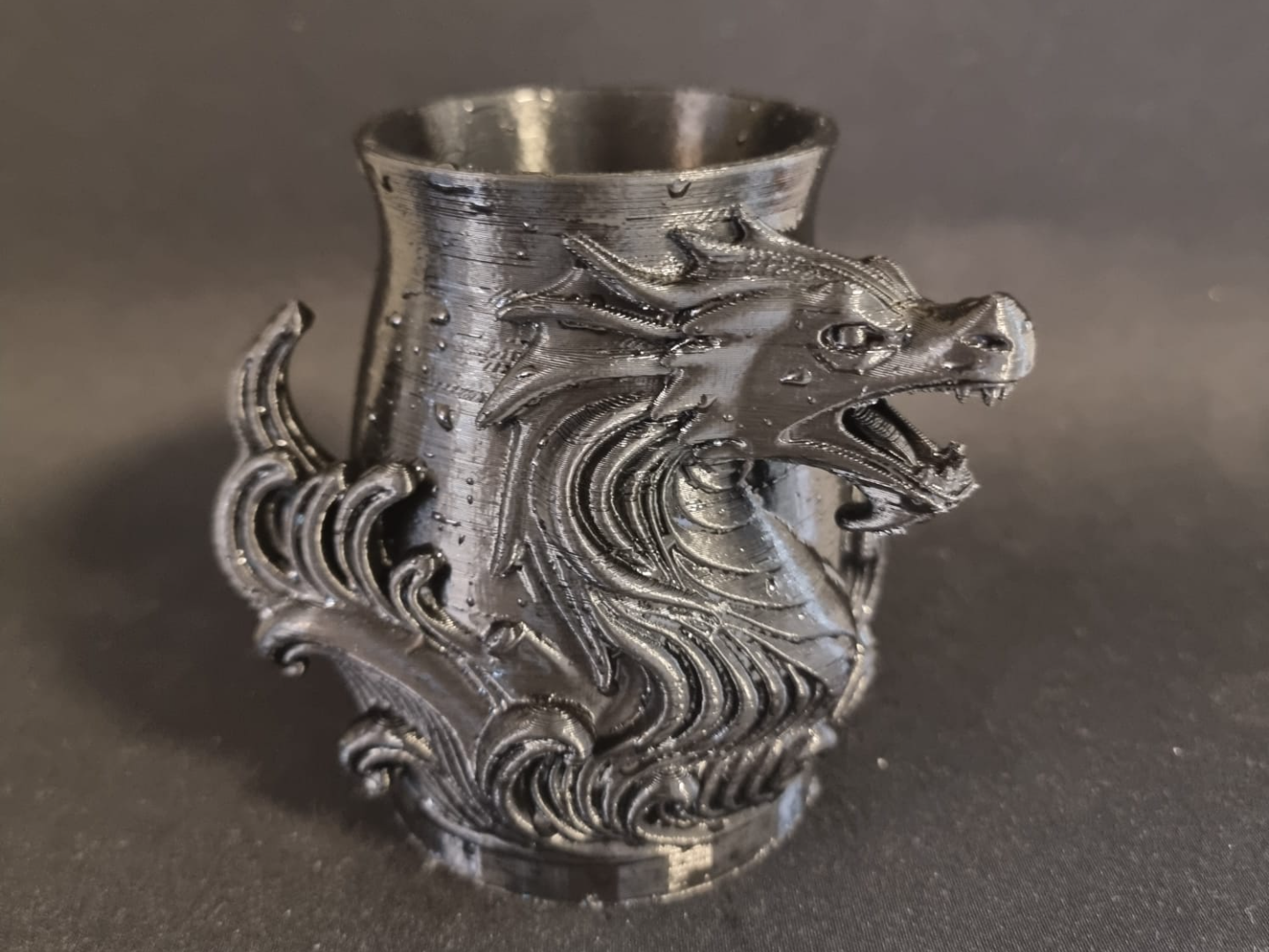 Dragon vase