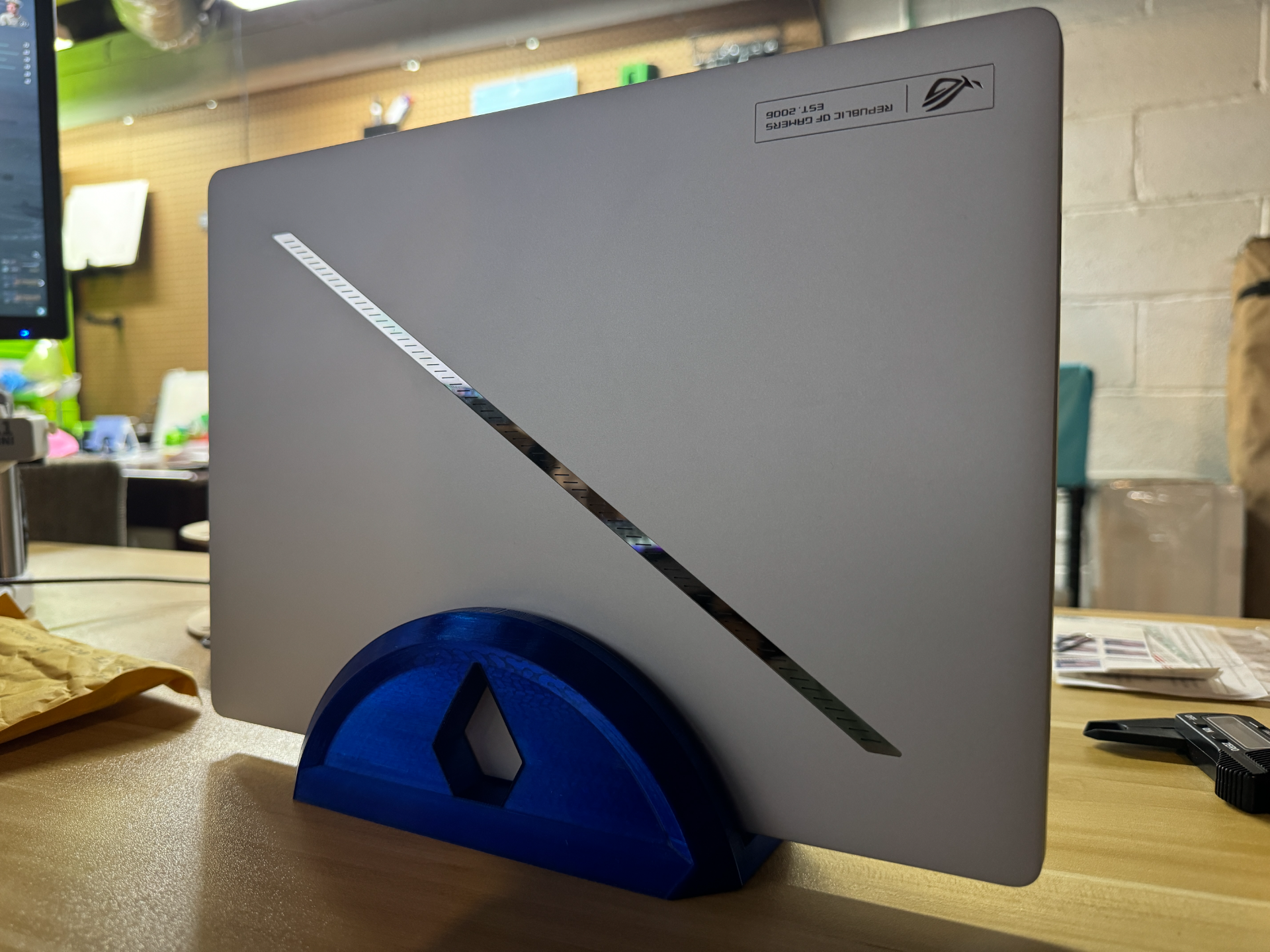 Asus ROG Zephyrus G14/G16 (2024) Laptop Dock Stand