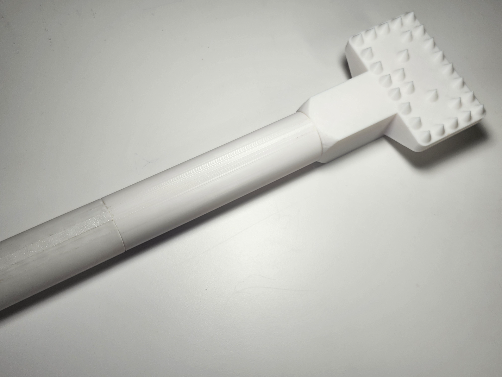 Simple Heavy Duty Backscratcher
