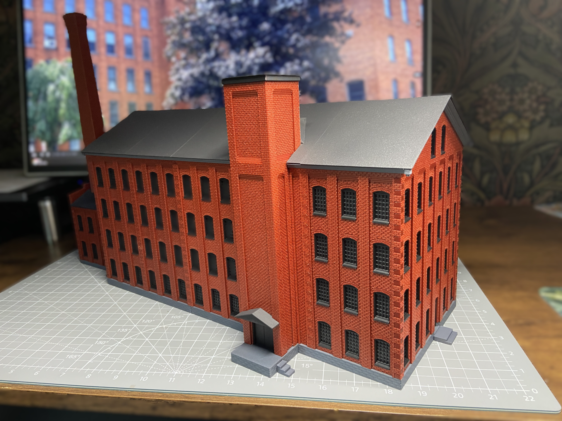 Norwich Silk Mill, HO Scale