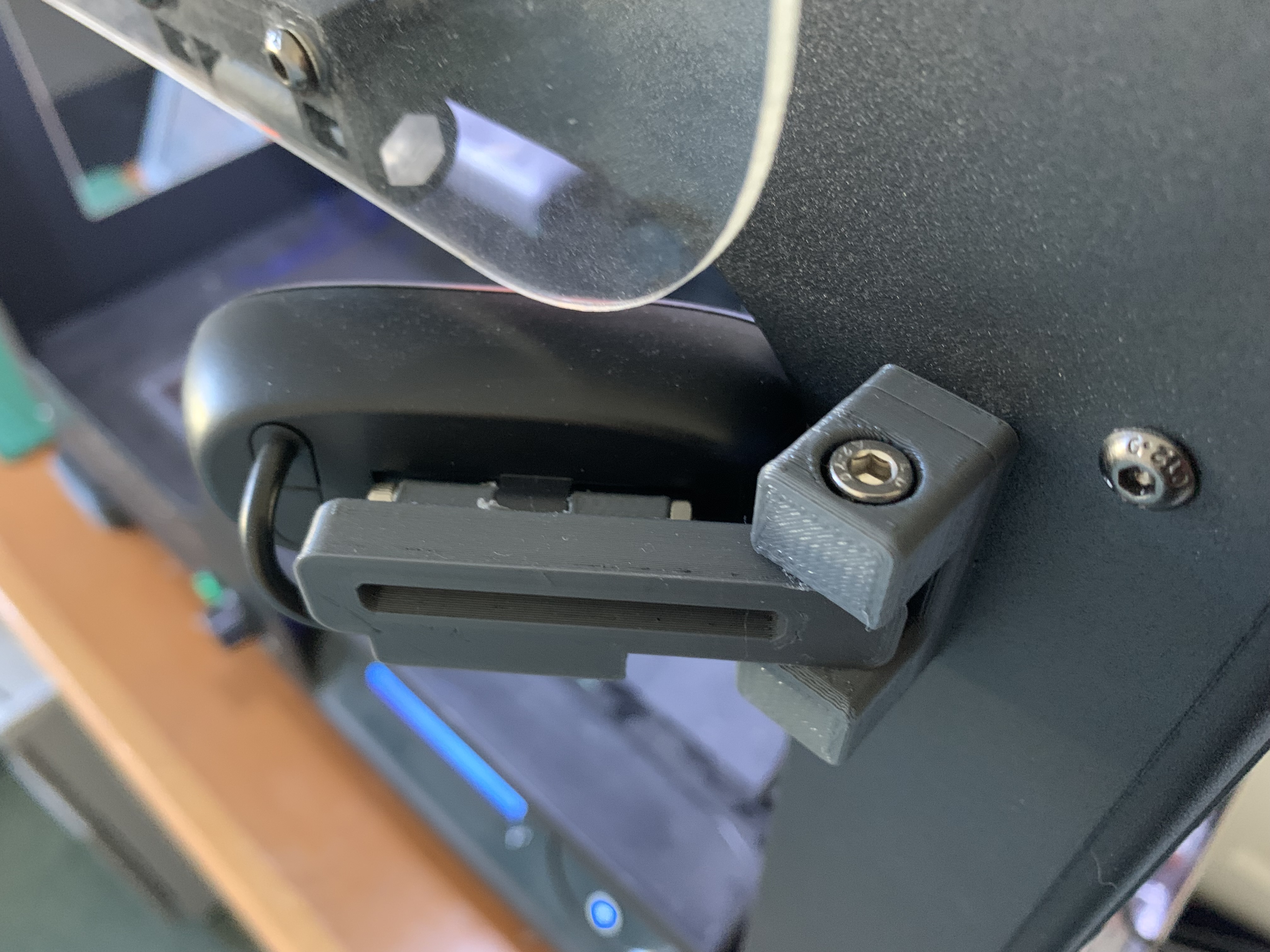 Logitech C310 WebCam Magnetic Mount