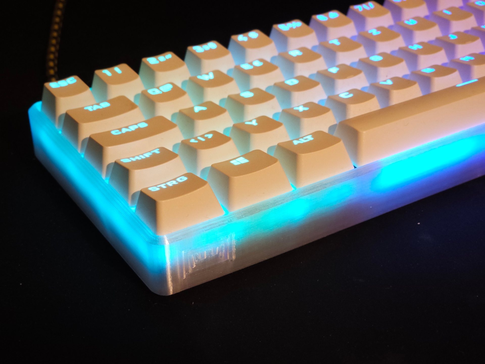 Wooting 60 HE flat case with TPU sound dampers V2