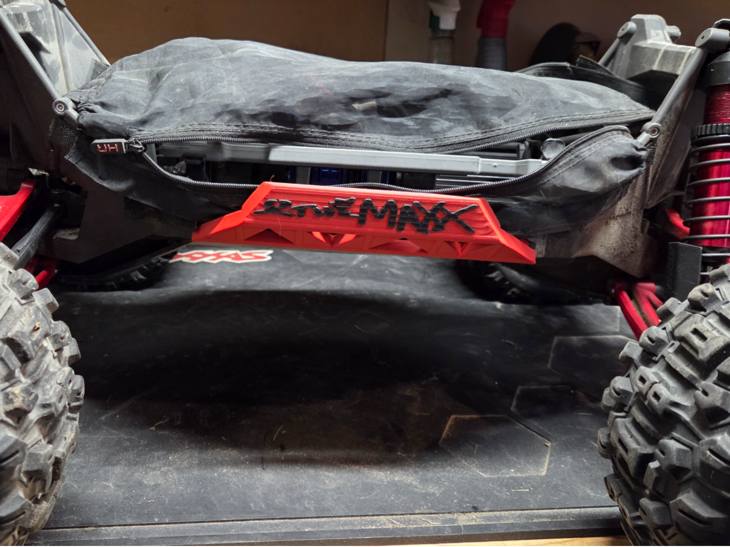 Xmaxx Nerf Bars with 2 the xMAXX text