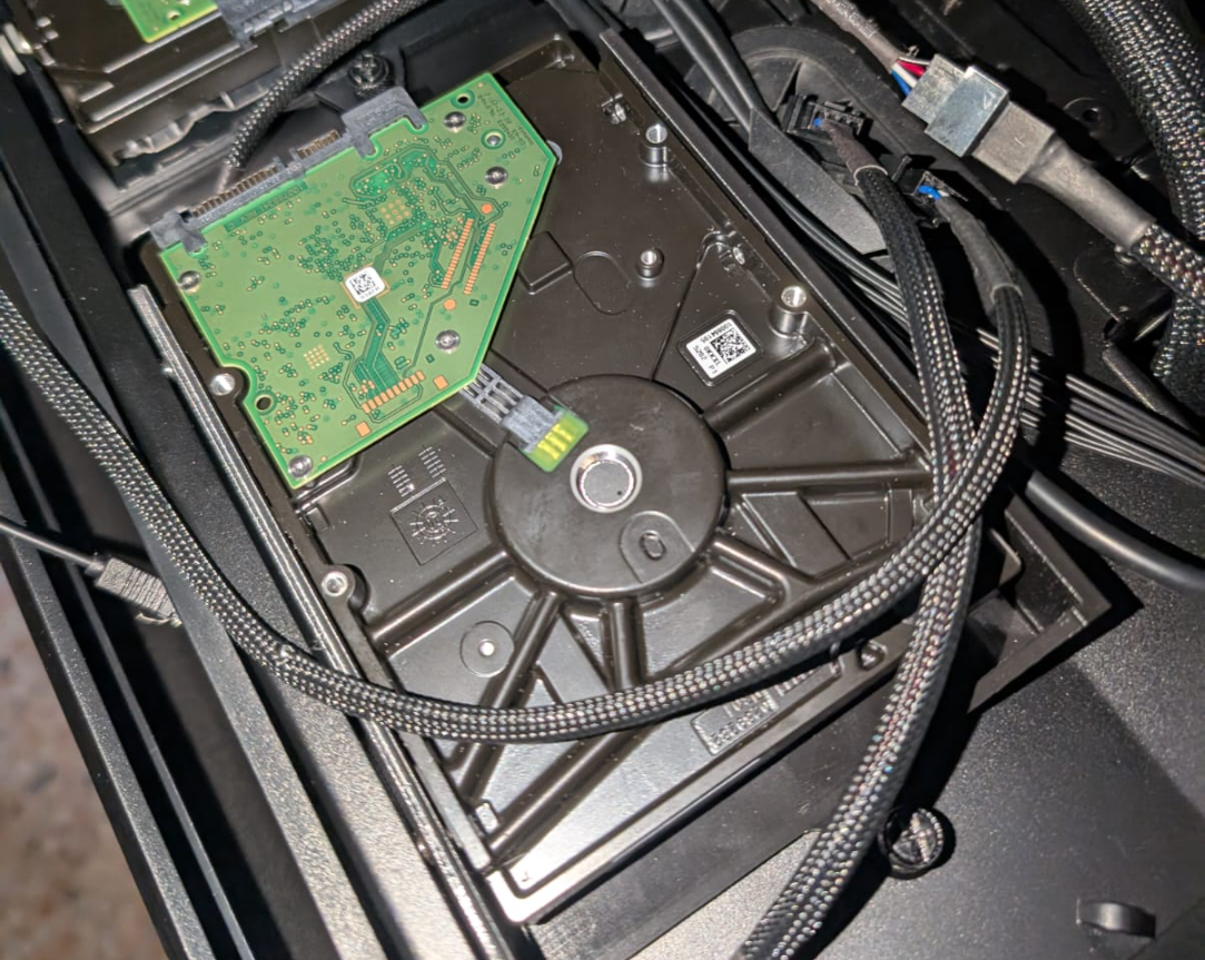 Corsair pc case HDD cage/caddy