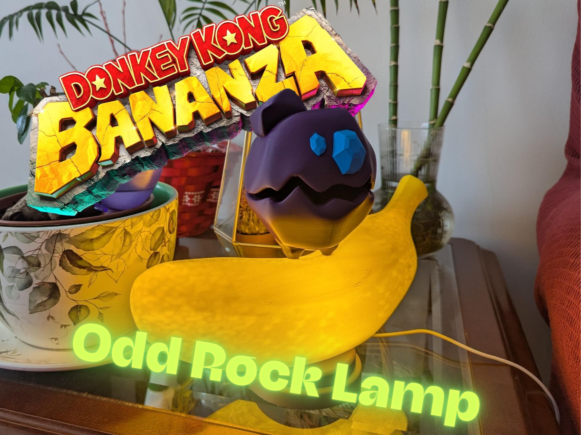 Odd rock Banana lamp