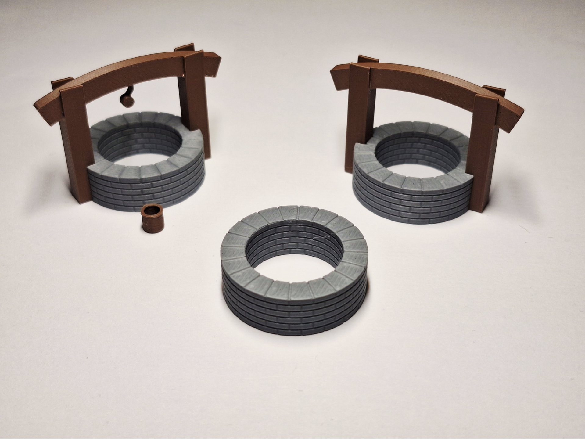 H0 1:87 medieval well set