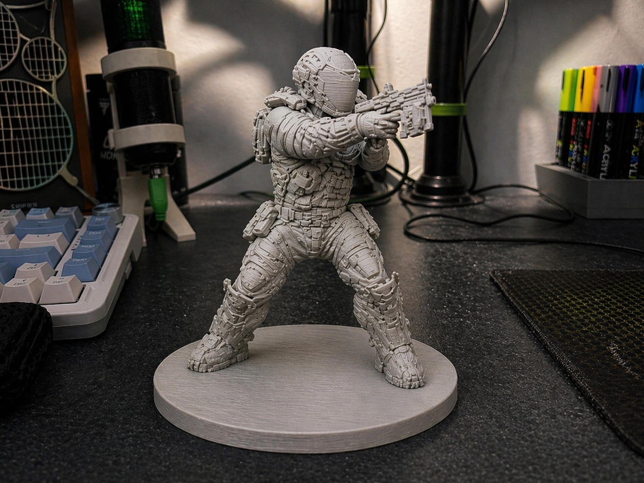 Pragmata-Inspired Sci-Fi Soldier – Action Pose