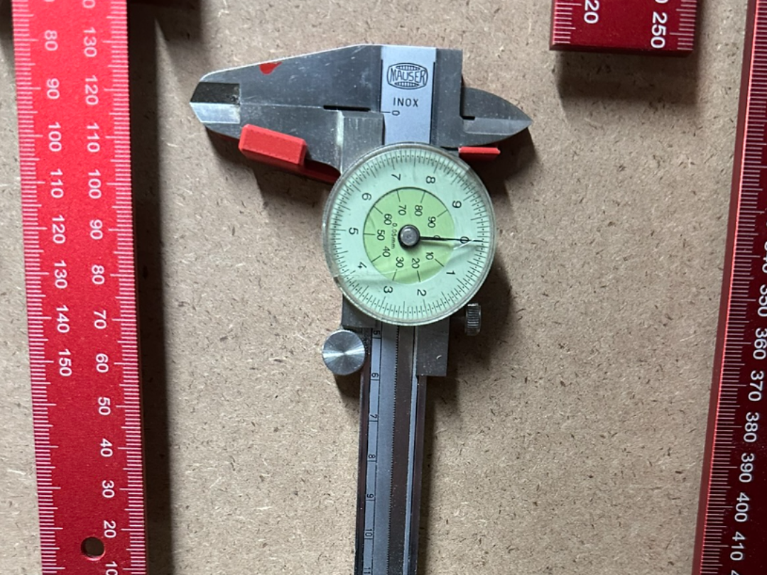 Halterung Messschieber mit Messuhr Mauser