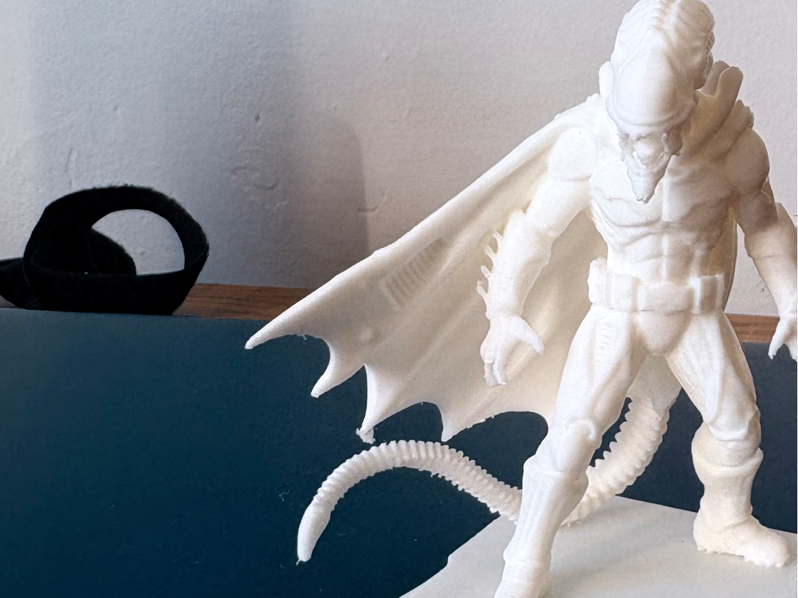 Batman x alien xenomorph batmorph