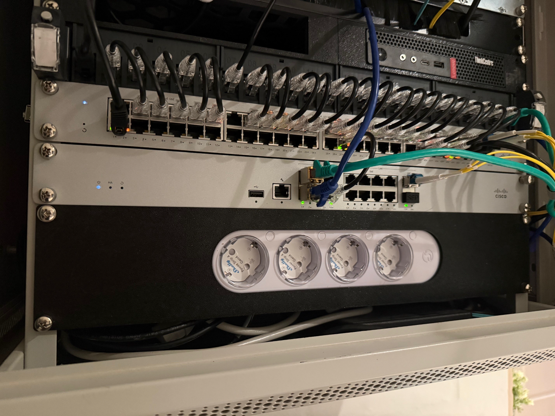 Rack-Mount Holder for Shelly Power Strip 4 - V2