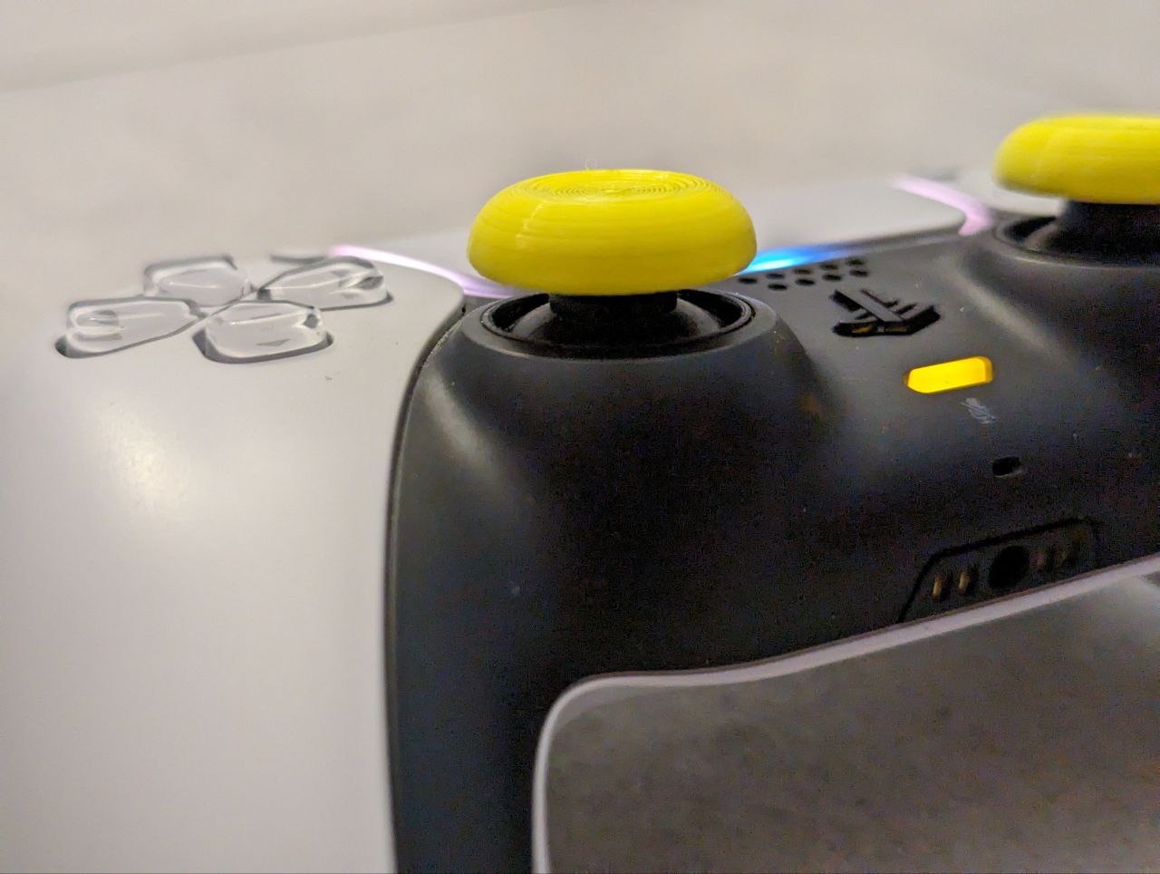 Playstation 5 thumbstick cover