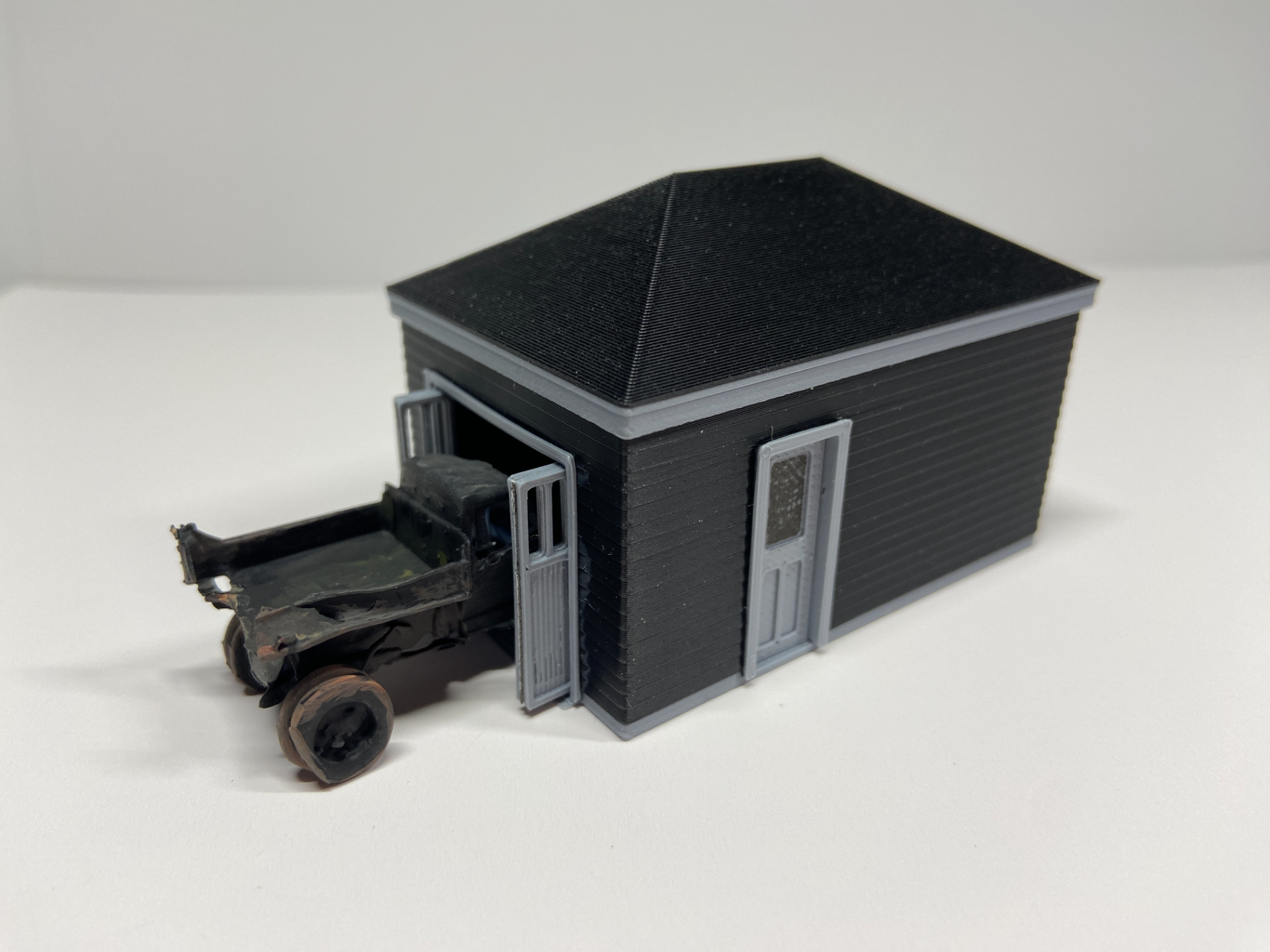 Small Garage Building, HO Scale