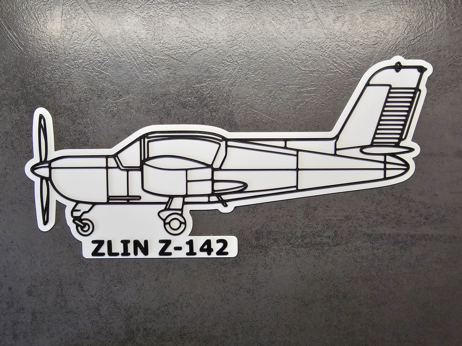 Zlin Z-142