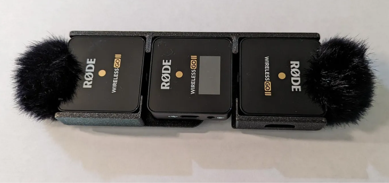Wireless GO II storage clip with charge ports