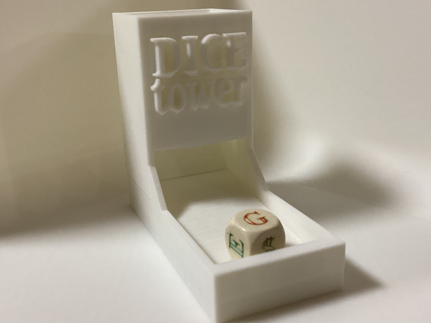 Dice tower