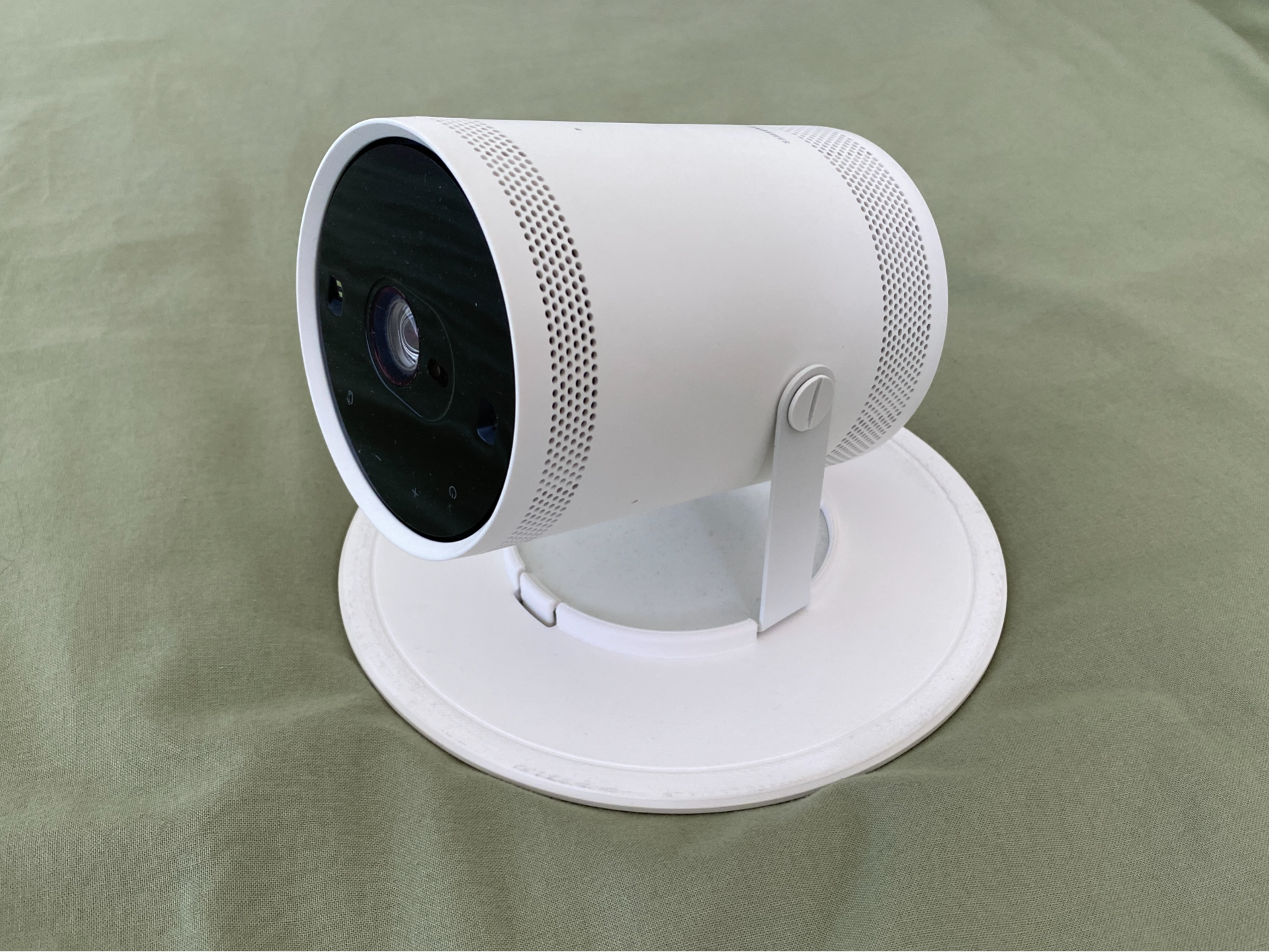Samsung Freestyle Projector - Stable Base for Bed