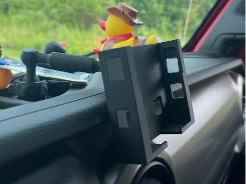iPhone 11 Pro Phone Holder with 17 mm Ball Mount