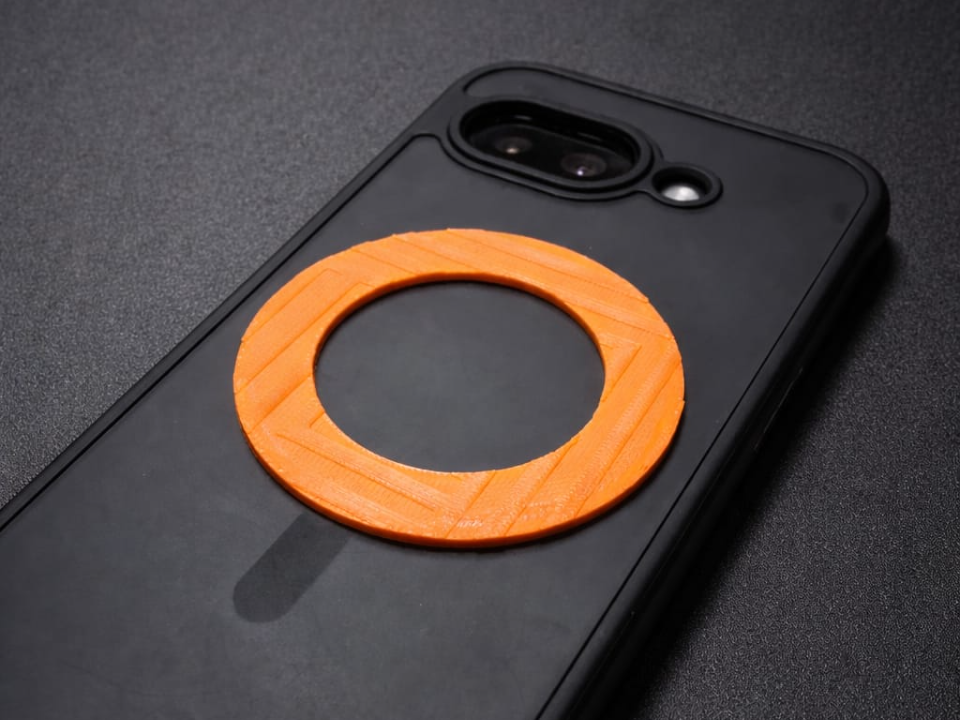 Magnetic ring for smartphone