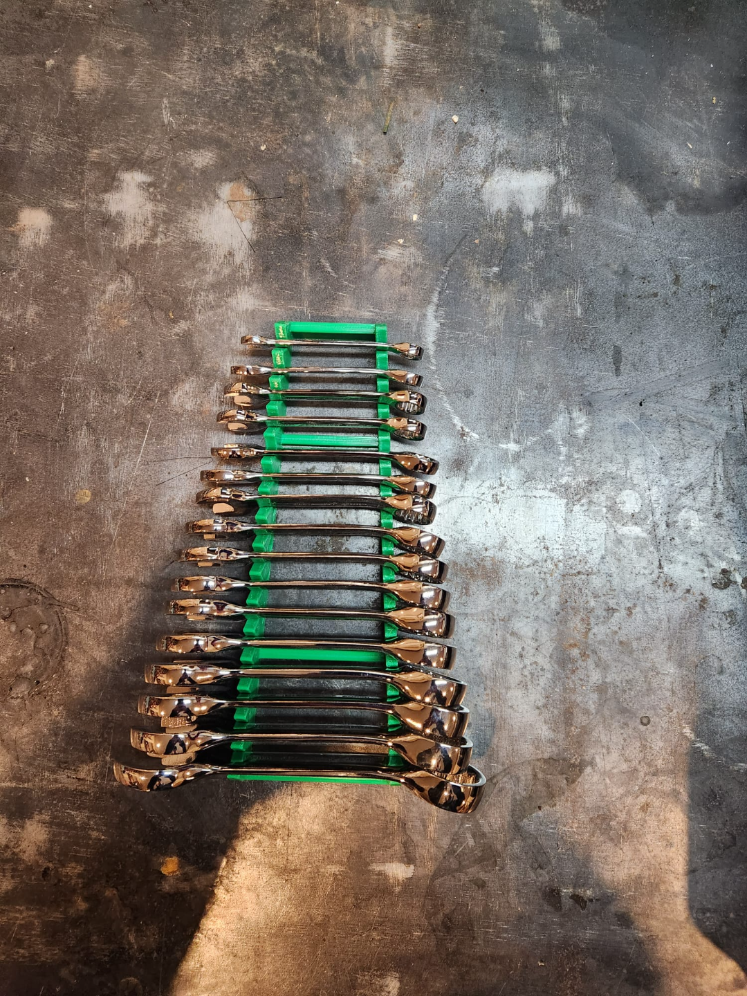 Stubby Wrench Holder - 16 Wrenches