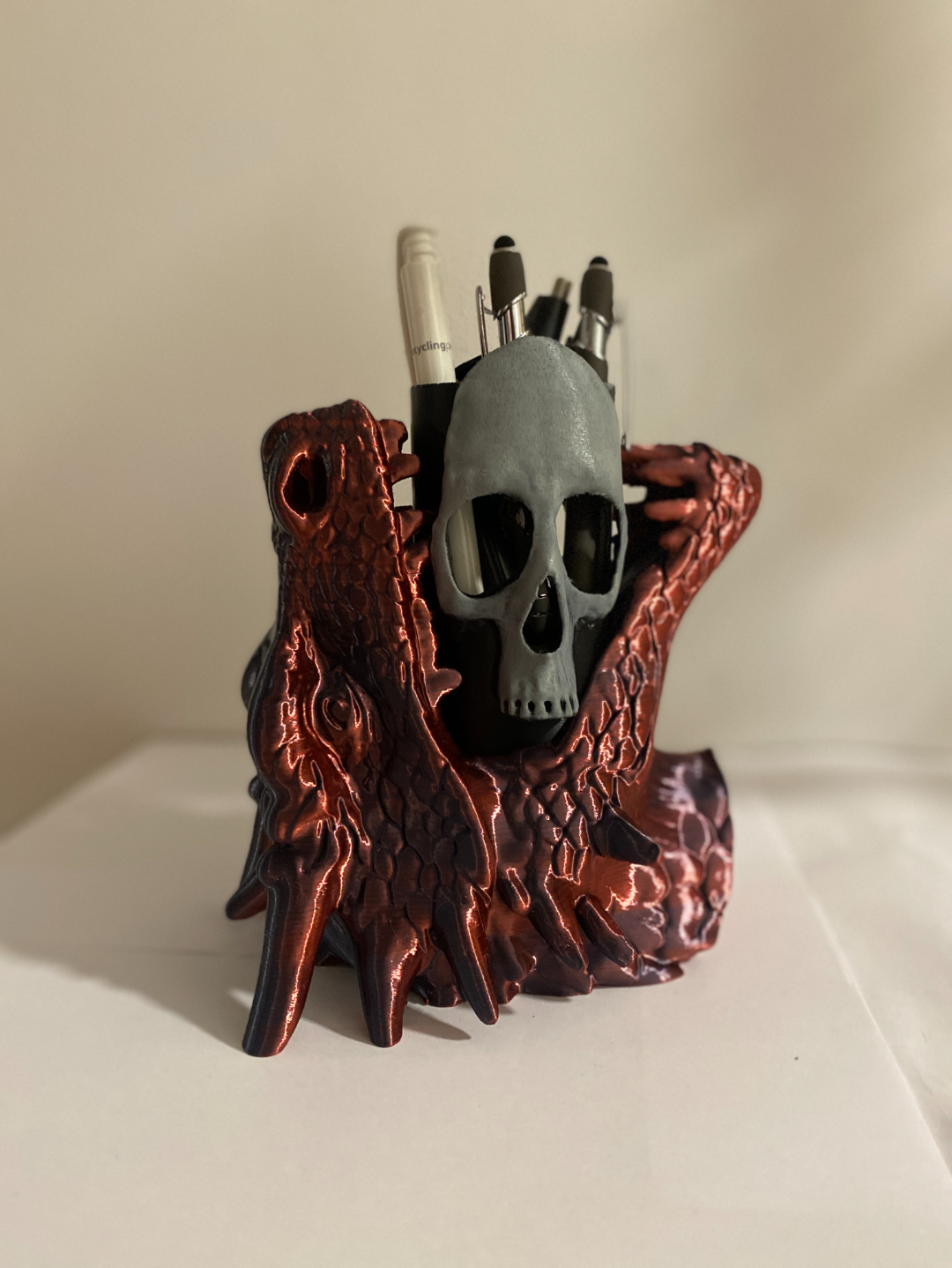 Dragonhead Pen / Can holder